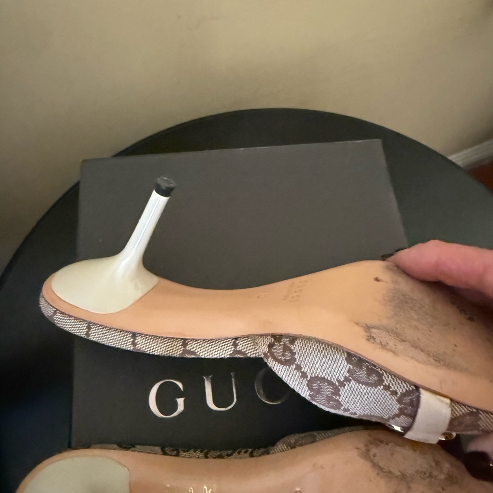 Gucci Size 7 Beige / Cream / White Sandal - Picture 4 of 7